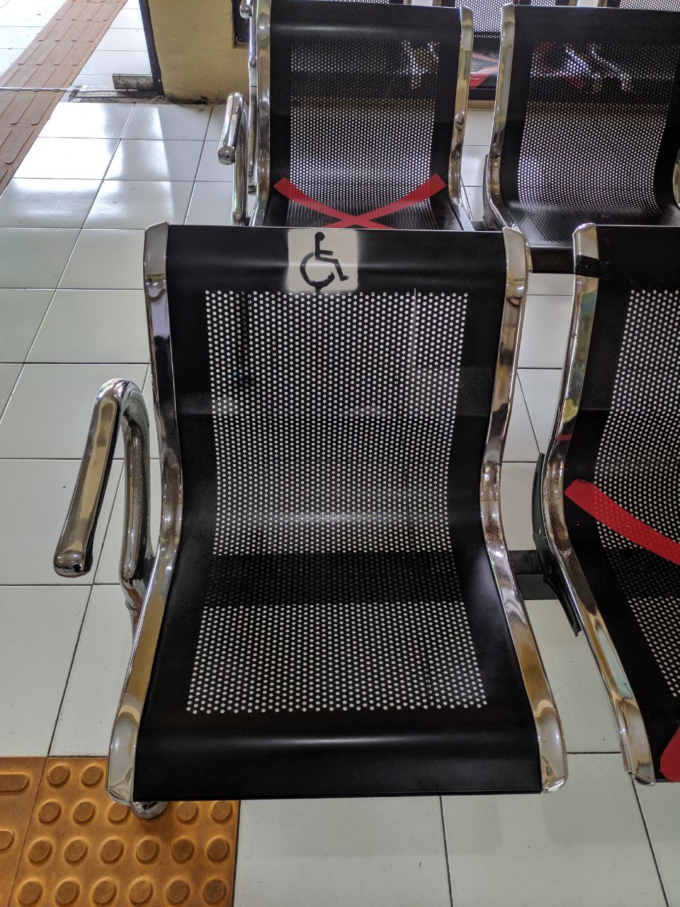 Kursi Prioritas